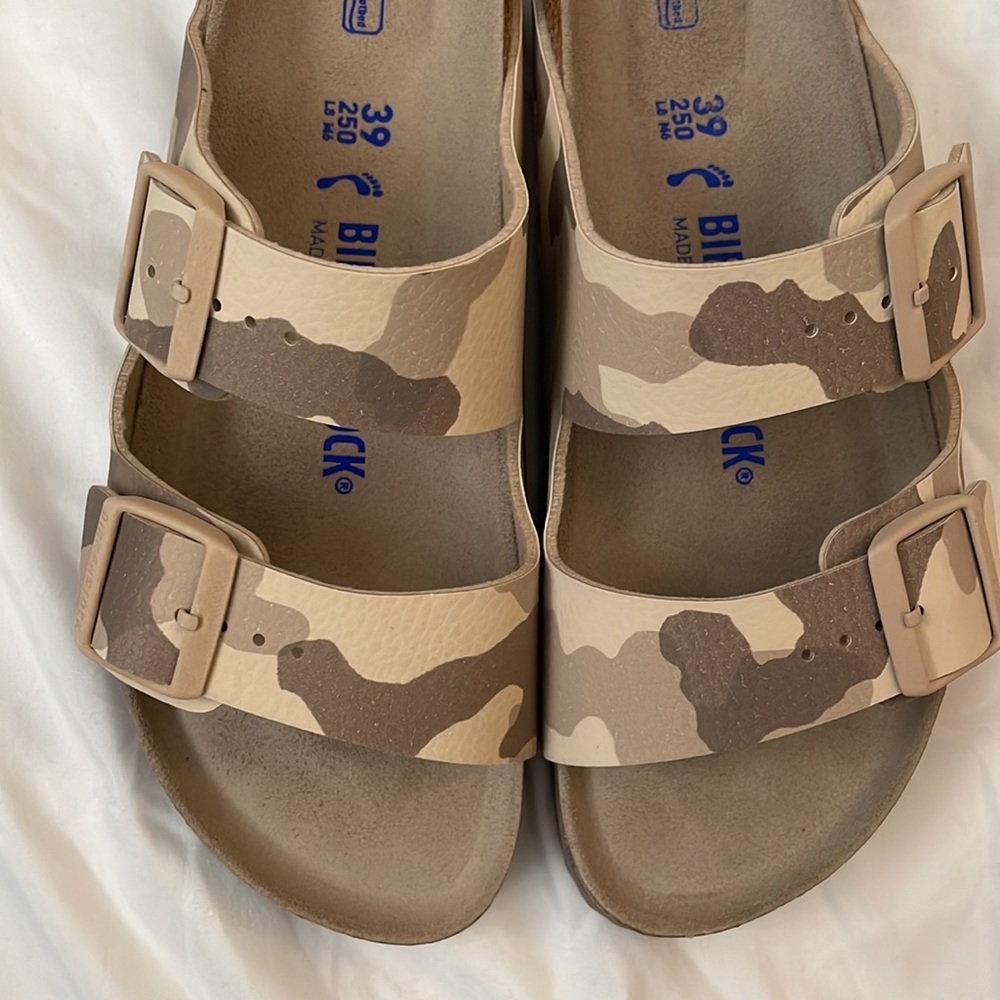 🏖️SUMMER SALE!!🏖️Birkenstock Desert Softbed Sandal